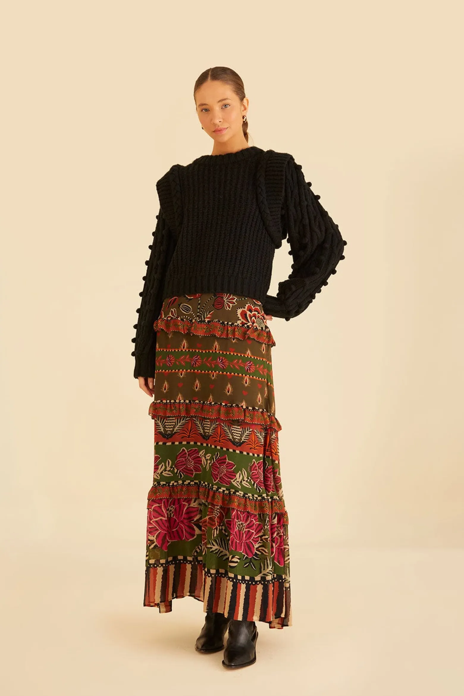 BLACK BRAIDED SWEATER
