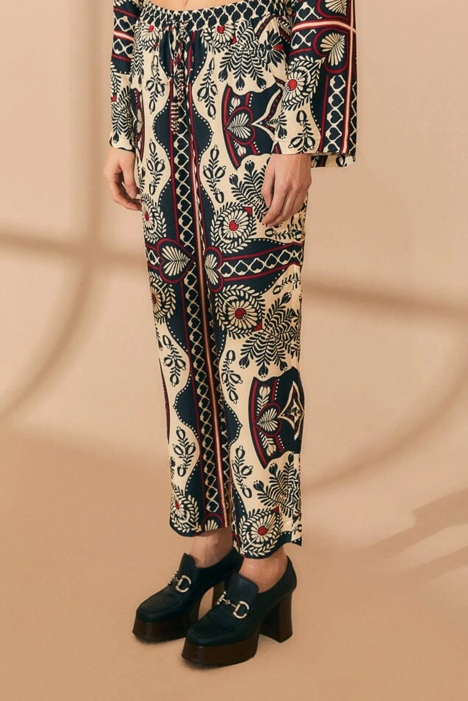 BLACK PASSION SCARF PANTS