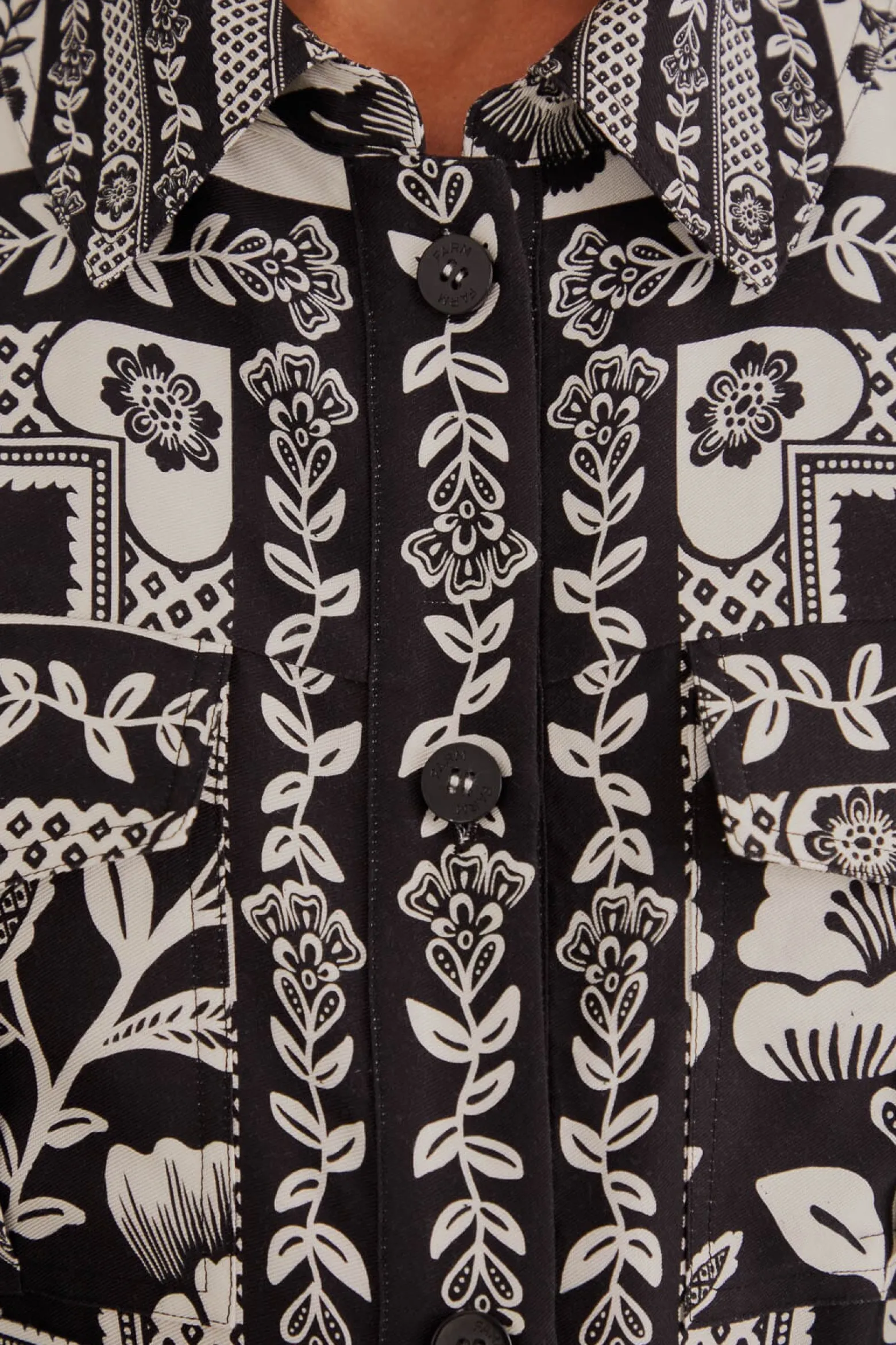 BLACK PINEAPPLE GARDEN LONG SLEEVE SHIRTDRESS