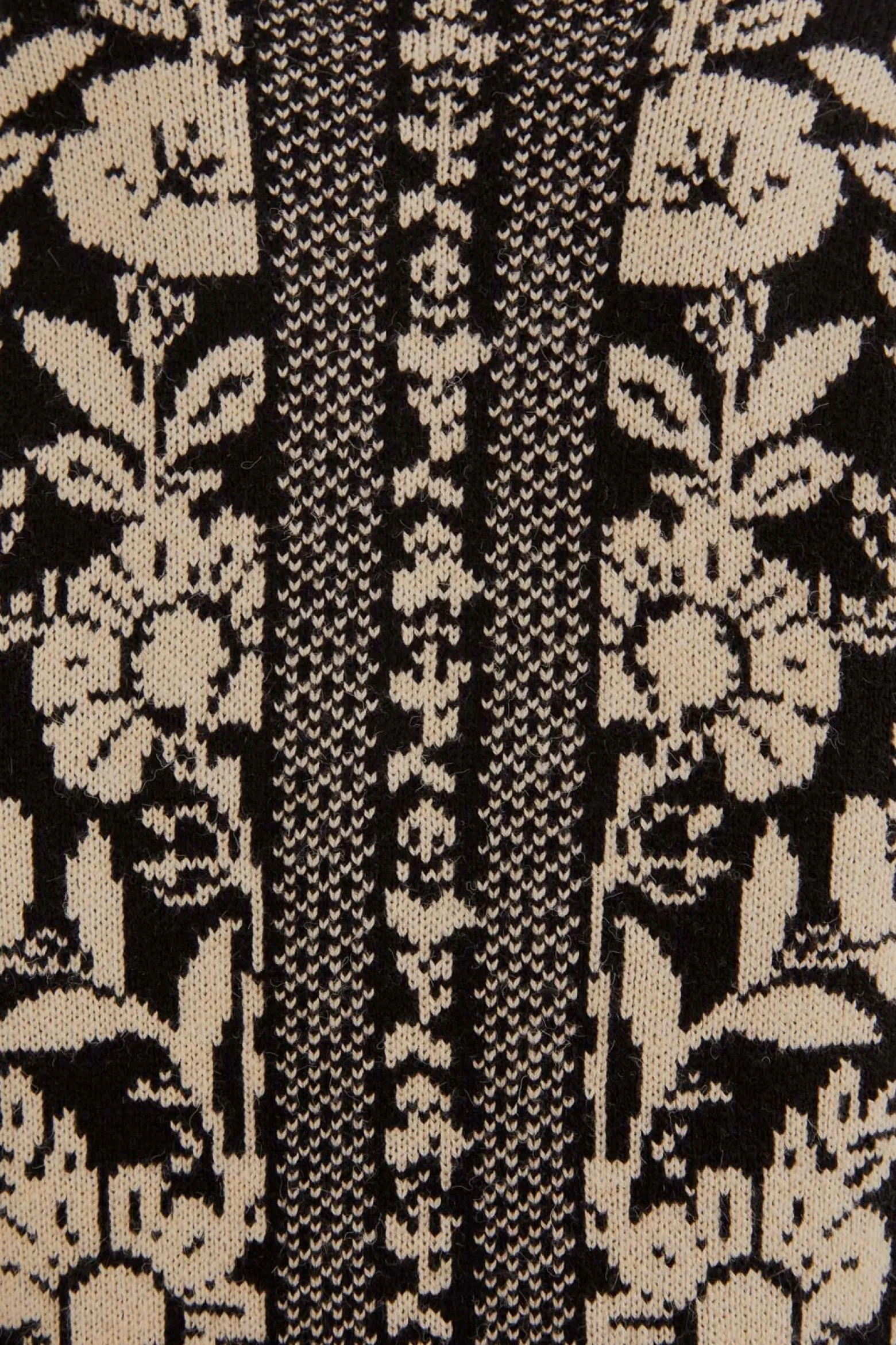 BLACK PINEAPPLE GARDEN MINI SWEATER DRESS