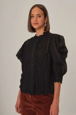 BLACK SHORT SLEEVE PLEATED BLOUSE