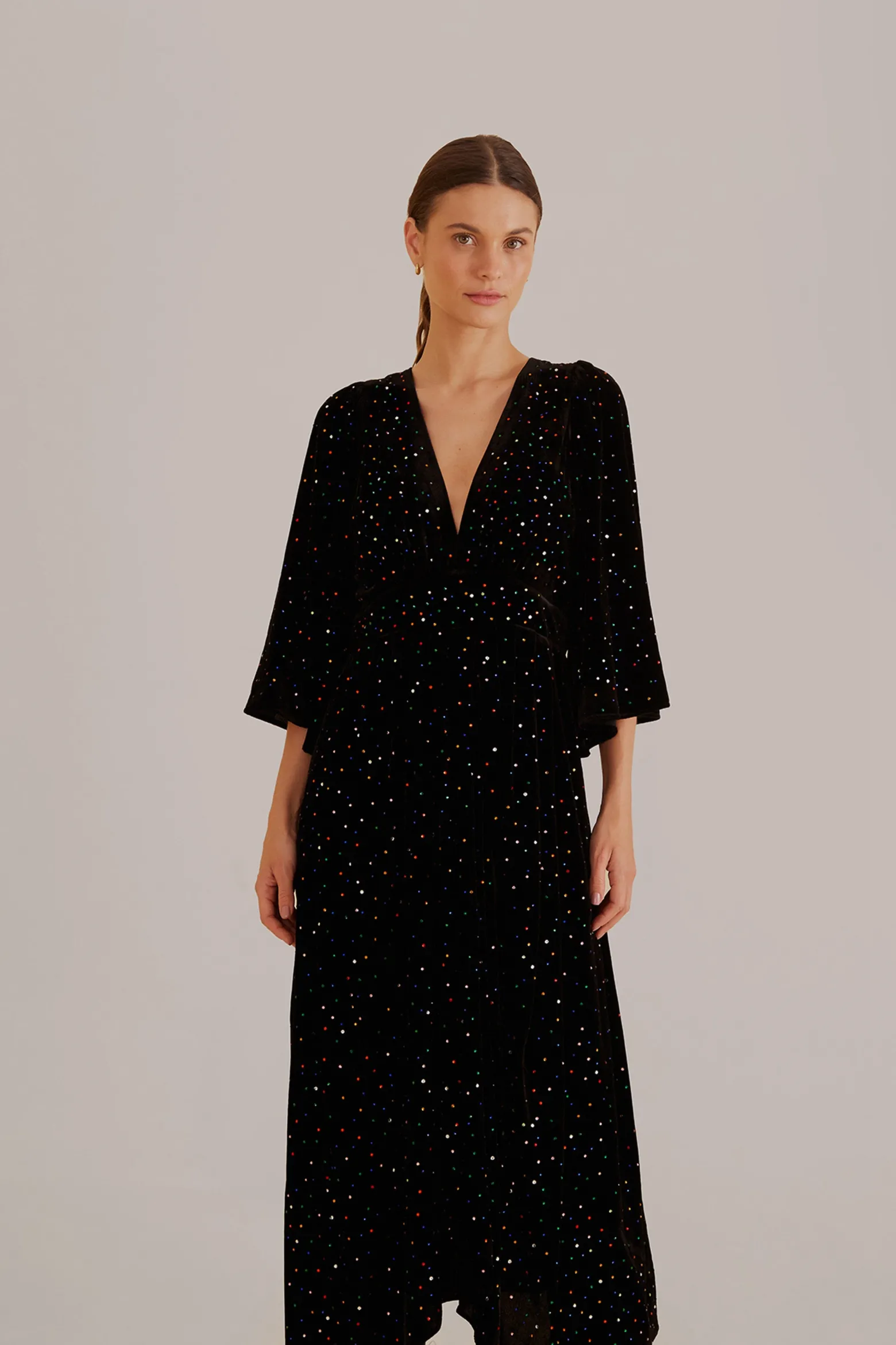 BLACK VELVET SHORT SLEEVE MIDI DRESS