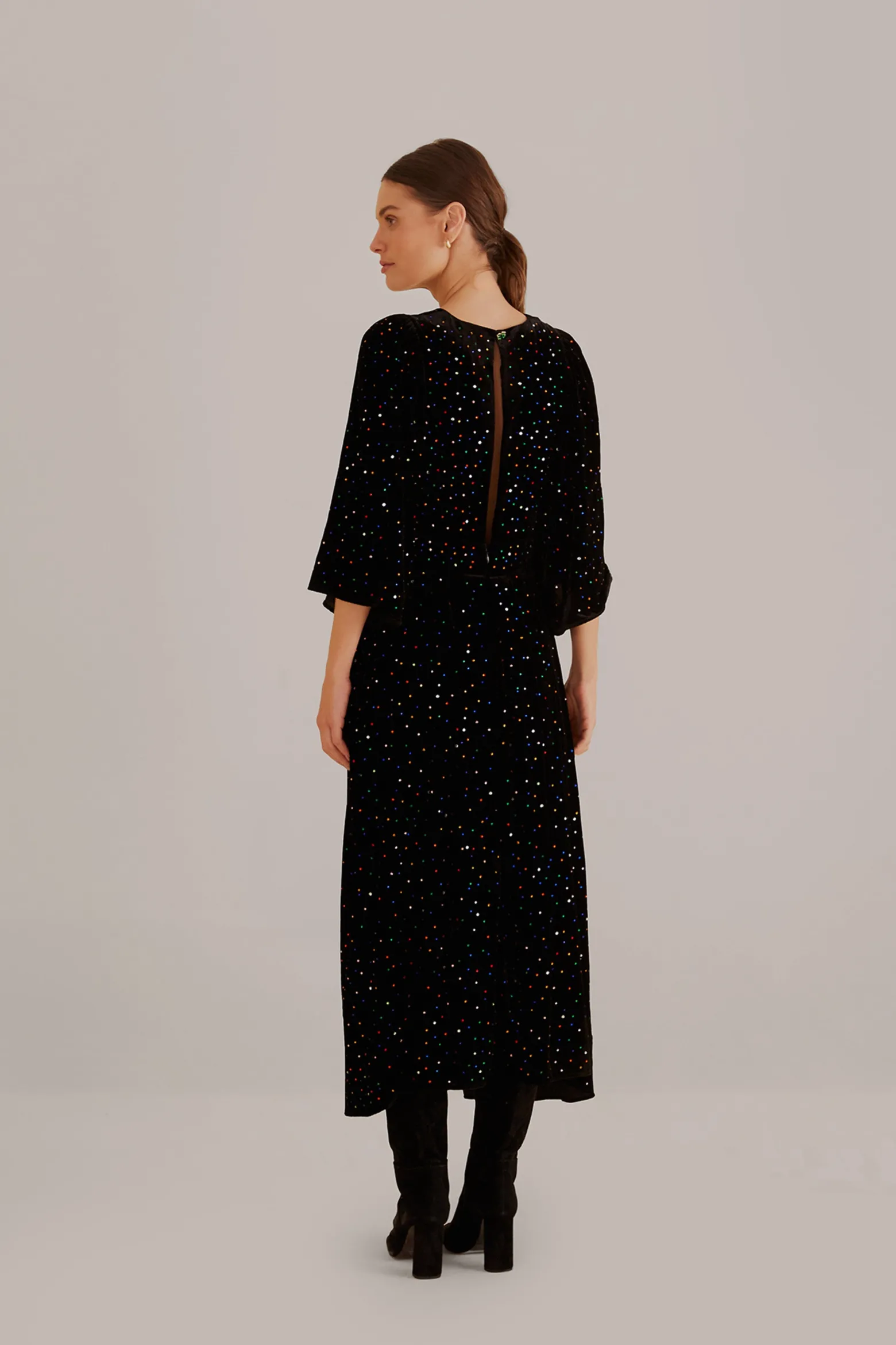 BLACK VELVET SHORT SLEEVE MIDI DRESS
