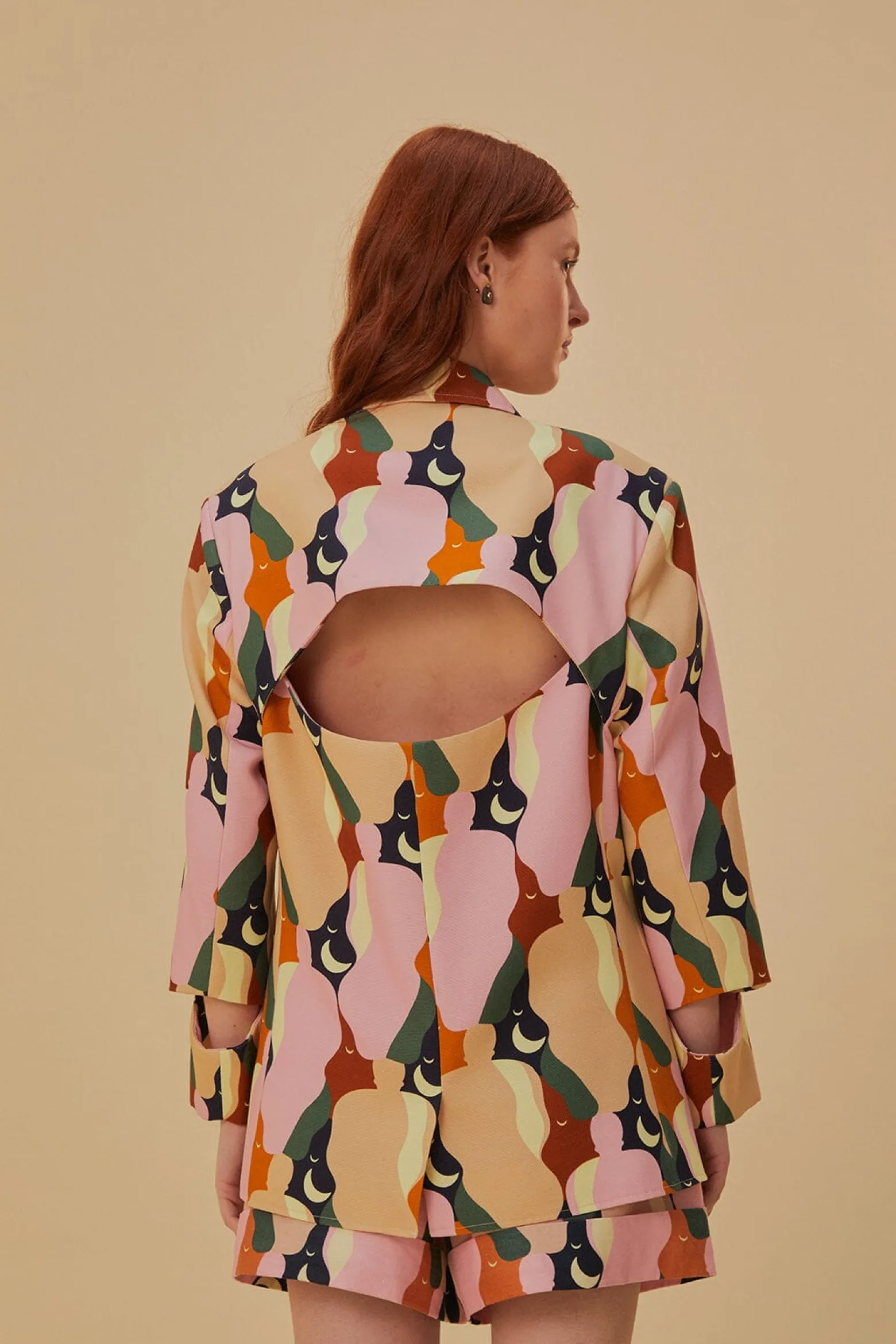  THE KISS MULTICOLOR CUT OUT BLAZER
