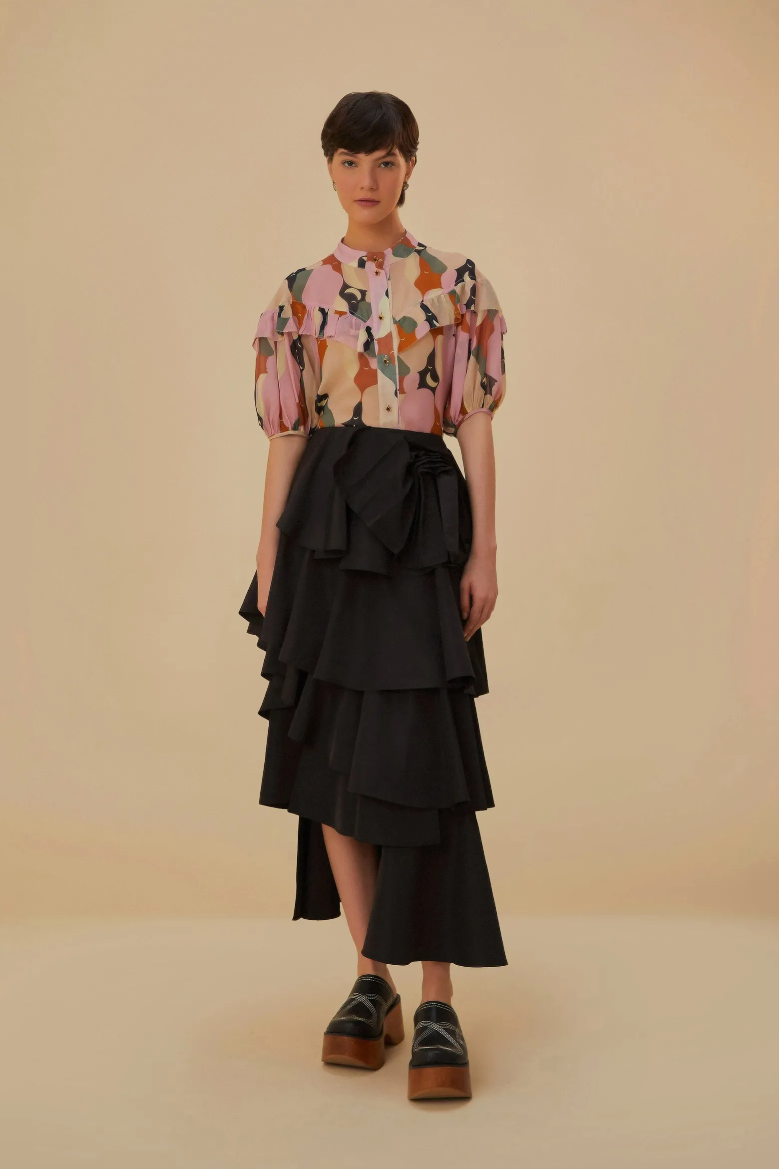 THE KISS MULTICOLOR SHORT SLEEVE BLOUSE
